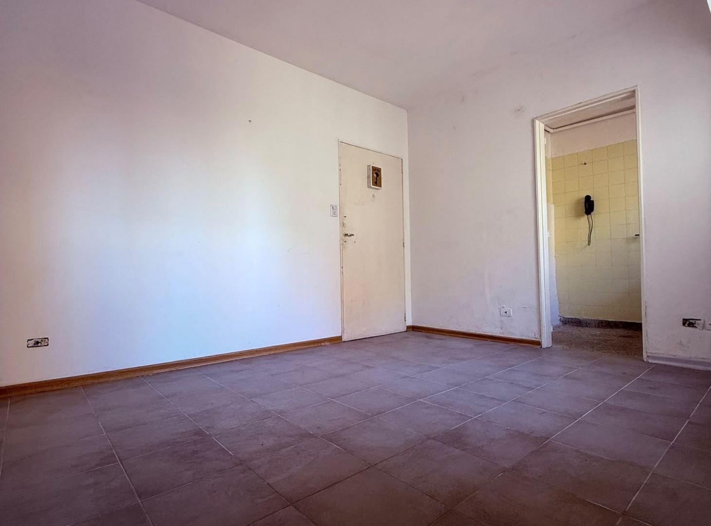 Foto de VENTA DEPARTAMENTO 2 AMBIENTES EN CONSTITUCIÓN., imagen 4