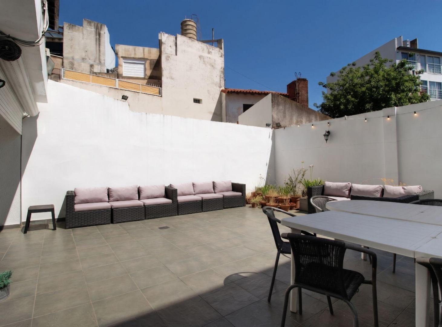 Foto de VENTA CASA 5 AMB MAS DEPENDENCIA EN BARRIO RIVER, imagen 2