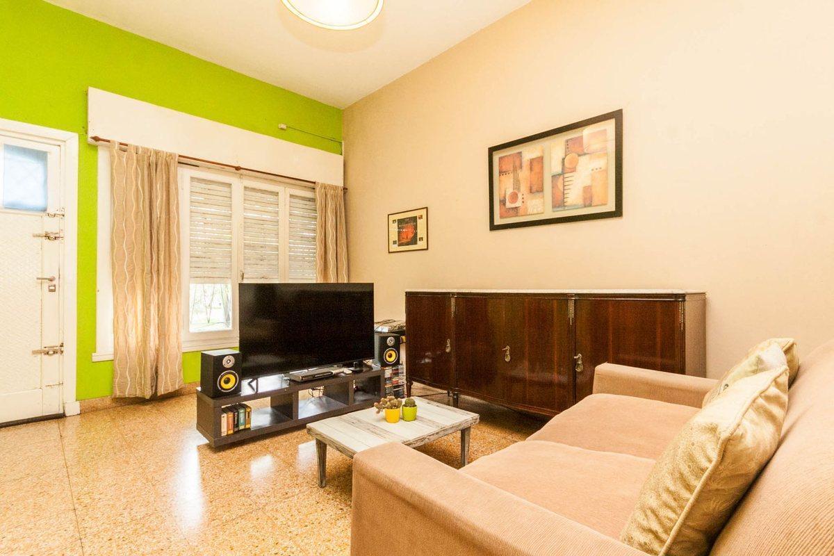 Foto de VENTA Casa 3 ambientes con local en Lomas., imagen 2