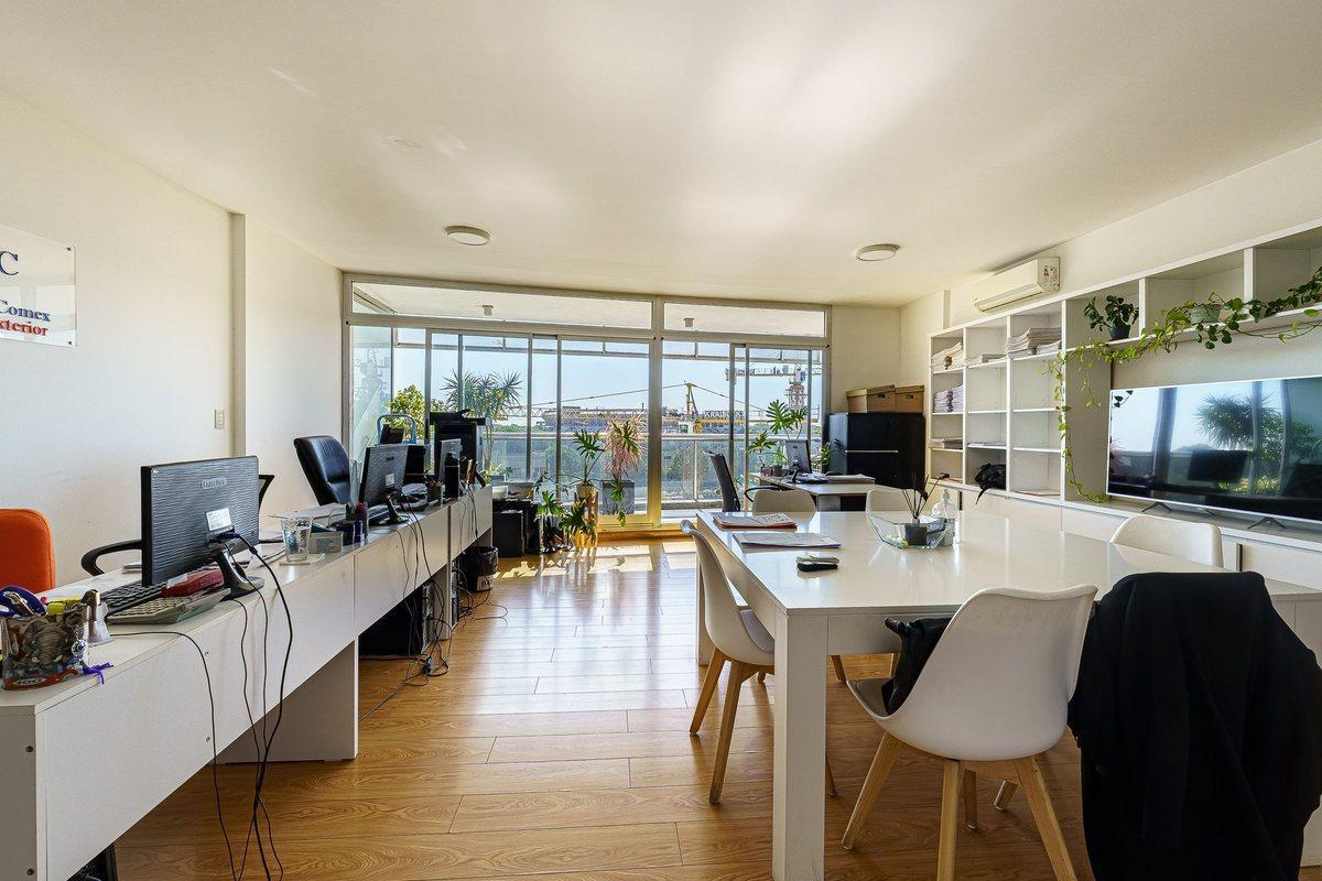 Foto de ALQUILER OFICINA CON BALCÓN Y AMENITIES EN NUÑEZ, imagen 2