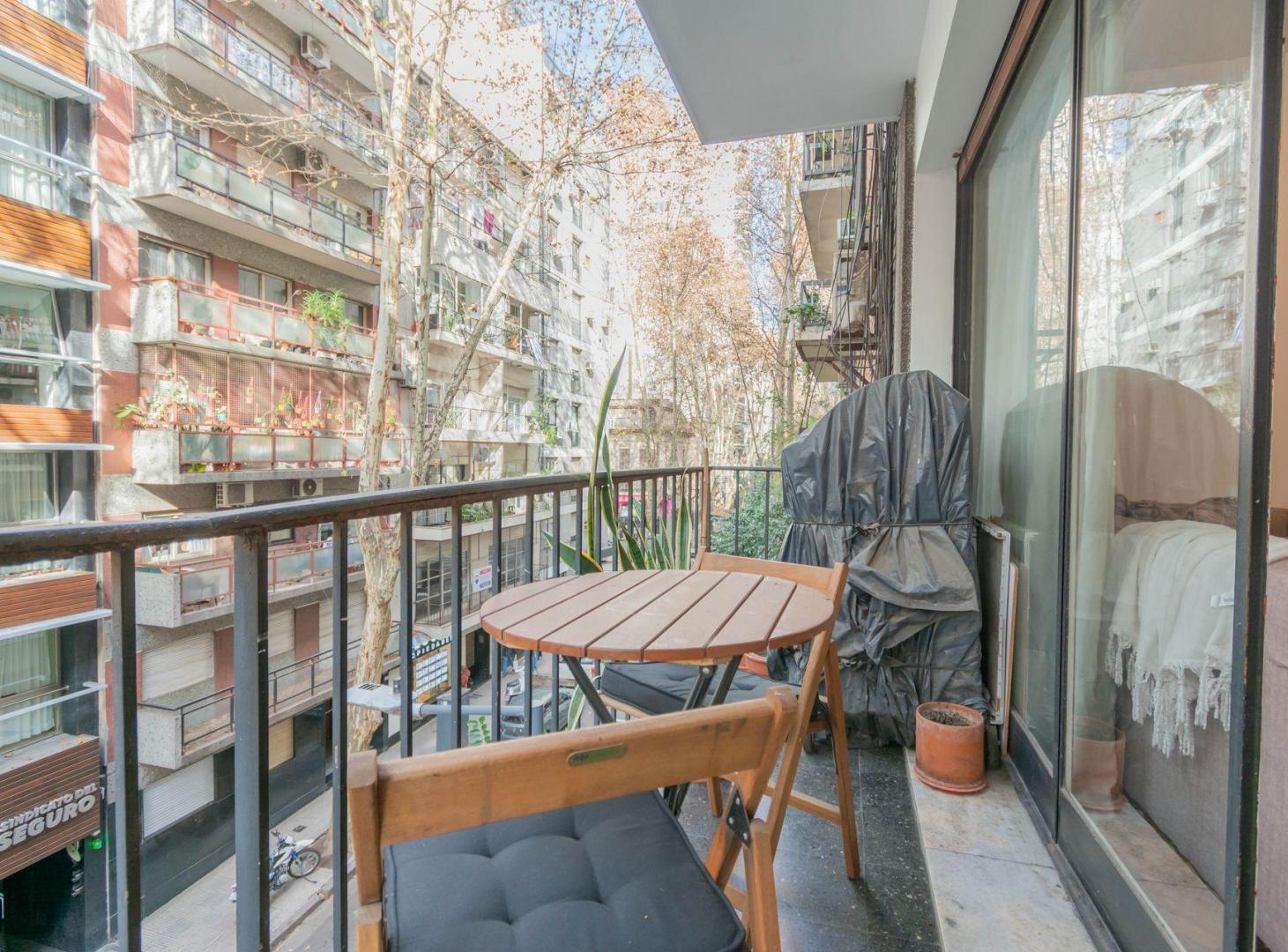 Foto de VENTA HERMOSO SEMIPISO 3 / 4 AMBIENTES EN RECOLETA, imagen 5