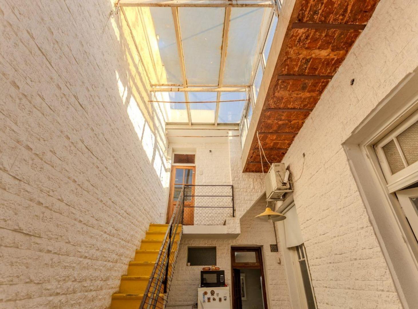 Foto de VENTA PH 3 Amb. ent. indep. y terraza VILLA LURO, imagen 3