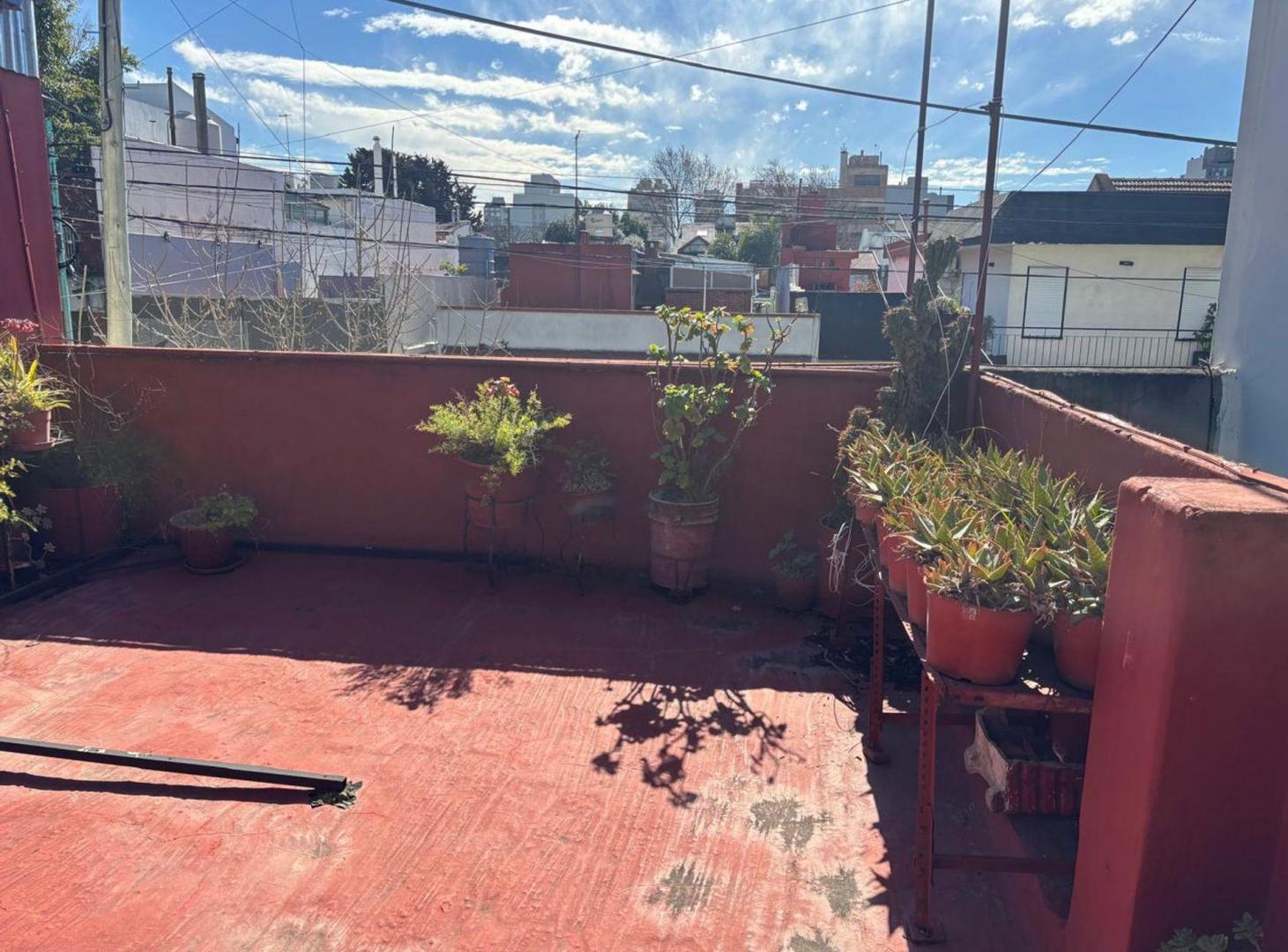 Foto de PH 3/4 AMBIENTES AL FRENTE C/ COCH PATIO Y TERRAZA, imagen 4