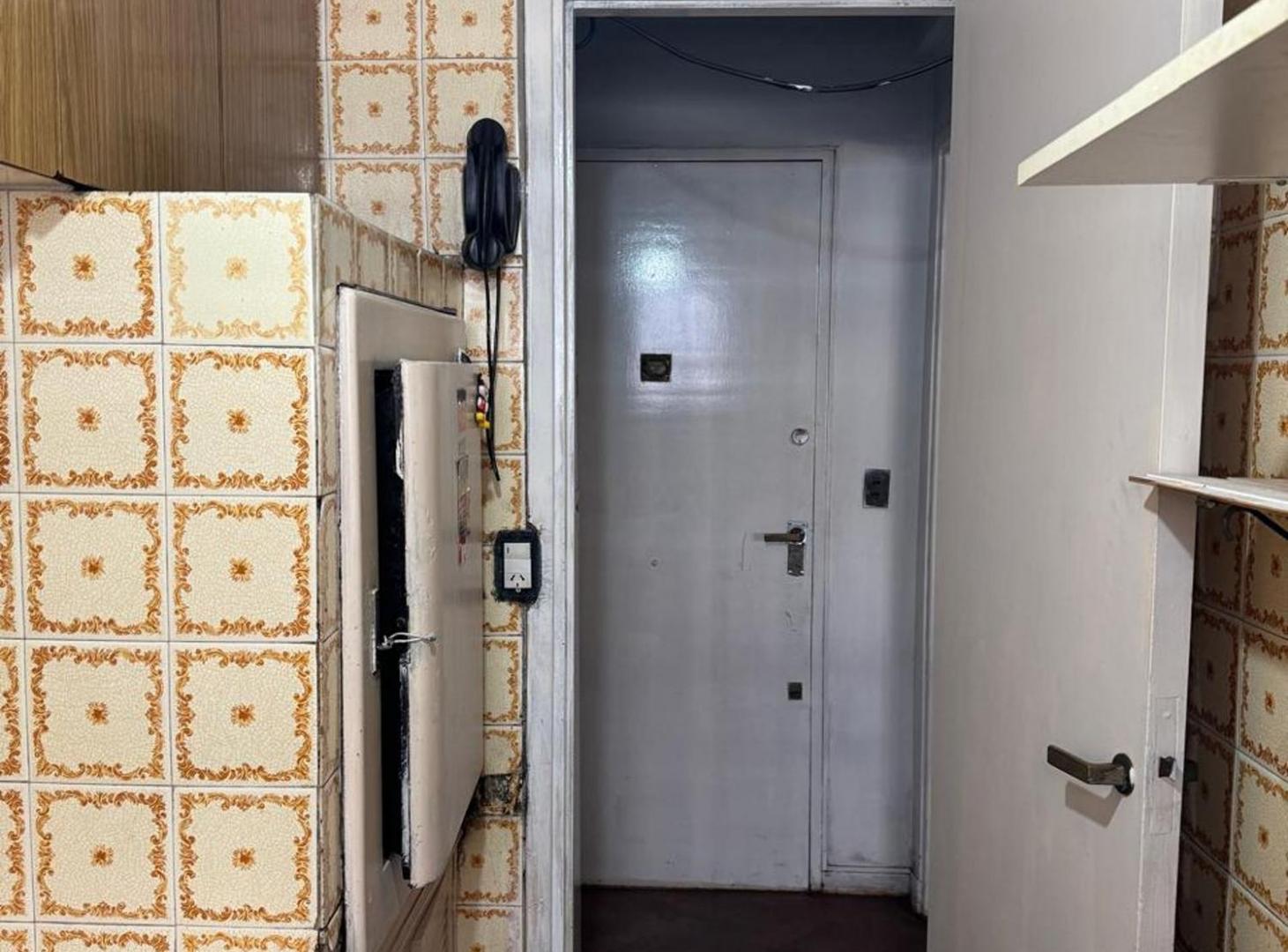 Foto de DEPARTAMENTO 2 AMBIENTES EN VENTA, RECOLETA, CABA, imagen 2