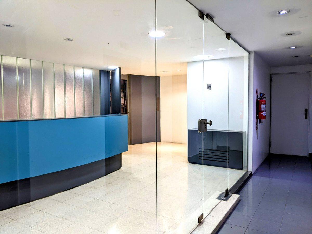Foto de Alquiler Oficina Comercial Av.RoqueSaenzPeña 1149, imagen 2