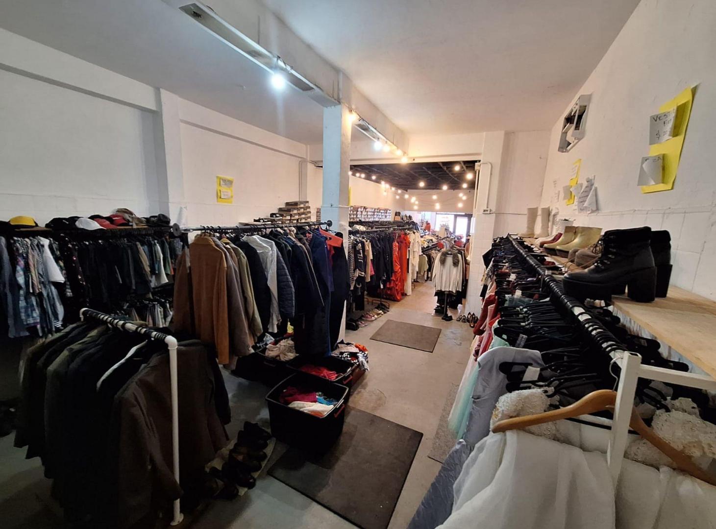Foto de VENTA LOCAL SOBRE AV. DEL LIBERTADOR, imagen 2
