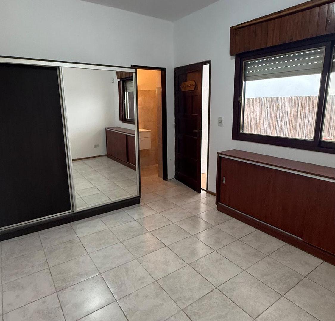 Foto de Alquiler PH 4 amb con patio Belgrano, imagen 4