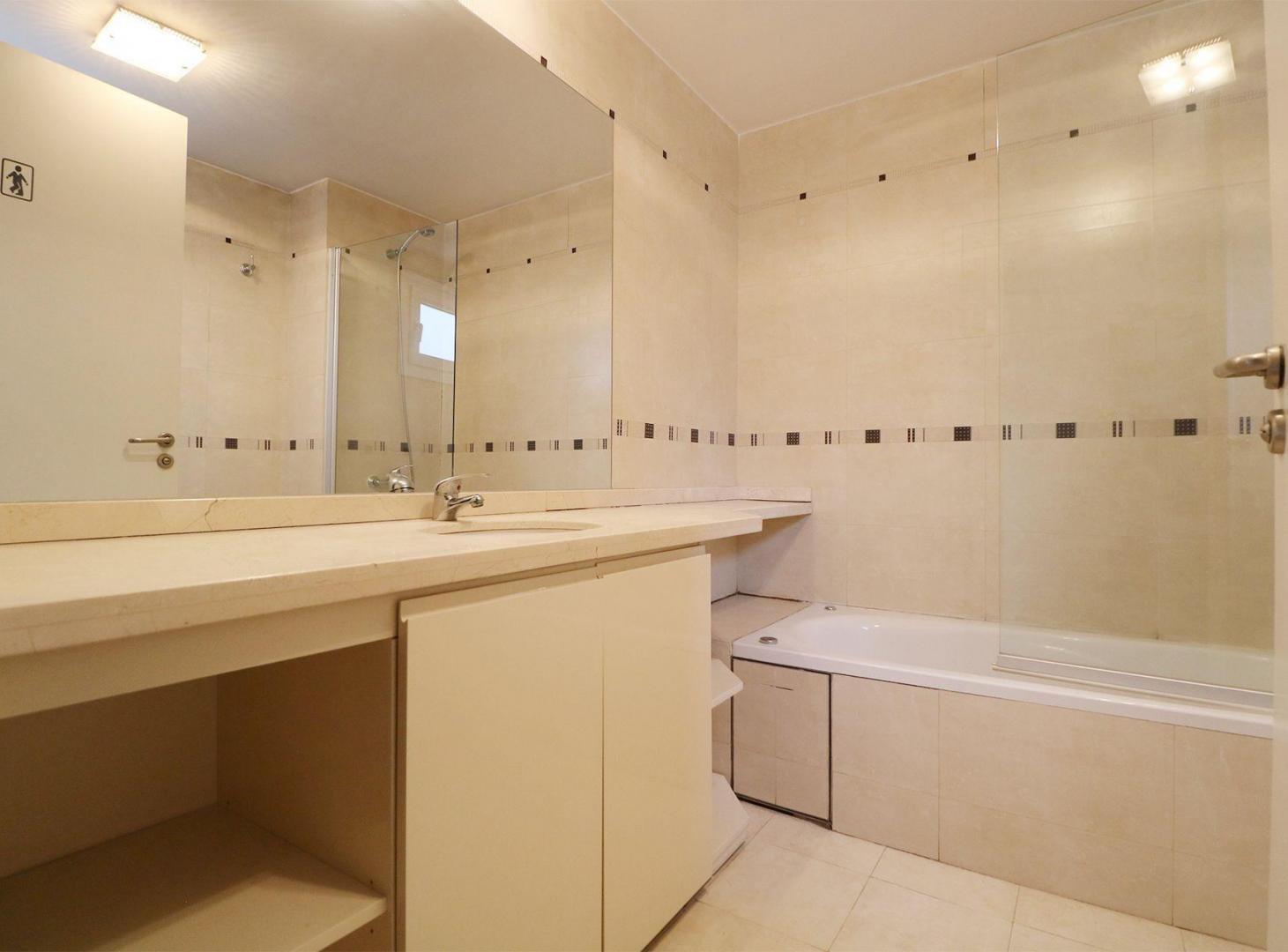 Foto de VENTA DEPTO DÚPLEX 3 AMBIENTES COCHERA LAS CAÑITAS, imagen 5