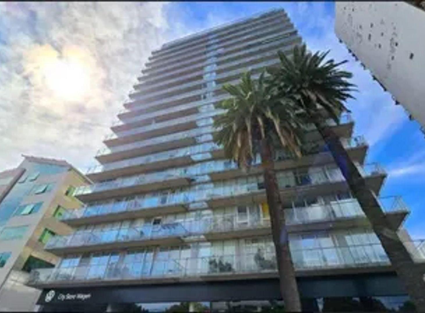 Foto de Alquiler Dto 2 Amb Bcon cochera y Amenities Olivos, imagen 2