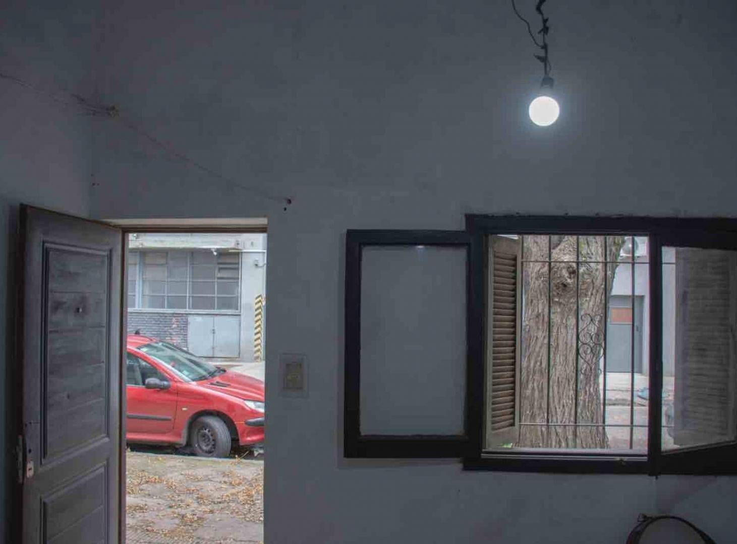 Foto de VENTA PH AL FRENTE 145M2 A REMODELAR-FLORIDA OESTE, imagen 2