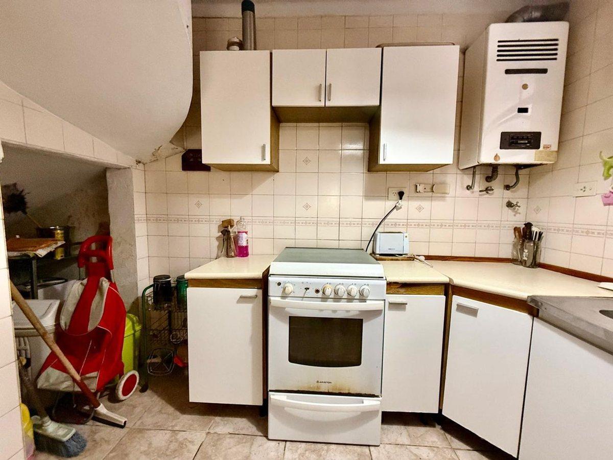 Foto de CASA EN VENTA VILLA ORTUZAR PROP 6 AMB/ 300 M2, imagen 4