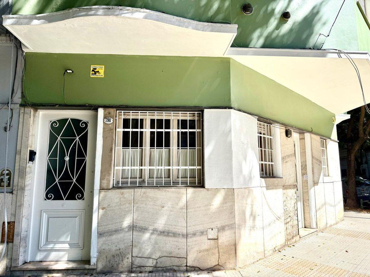 Foto de CASA EN VENTA VILLA ORTUZAR PROP 6 AMB/ 300 M2, imagen 1