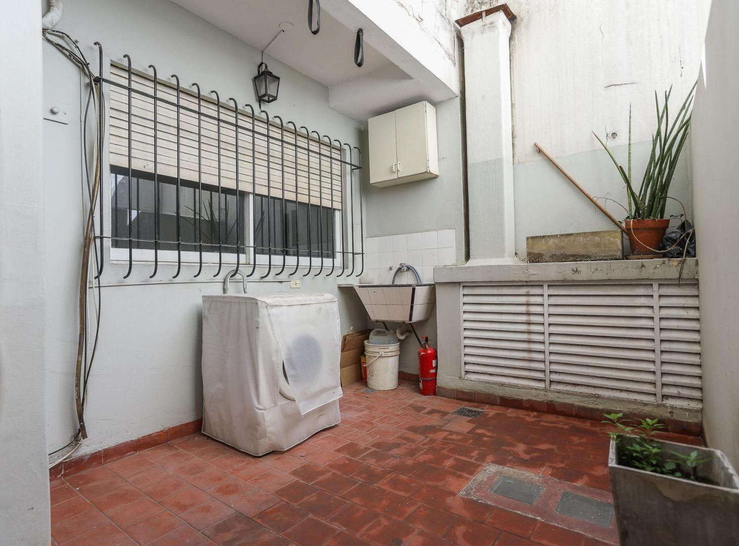 Foto de VENTA departamento 2 ambientes y patio en Palermo, imagen 2