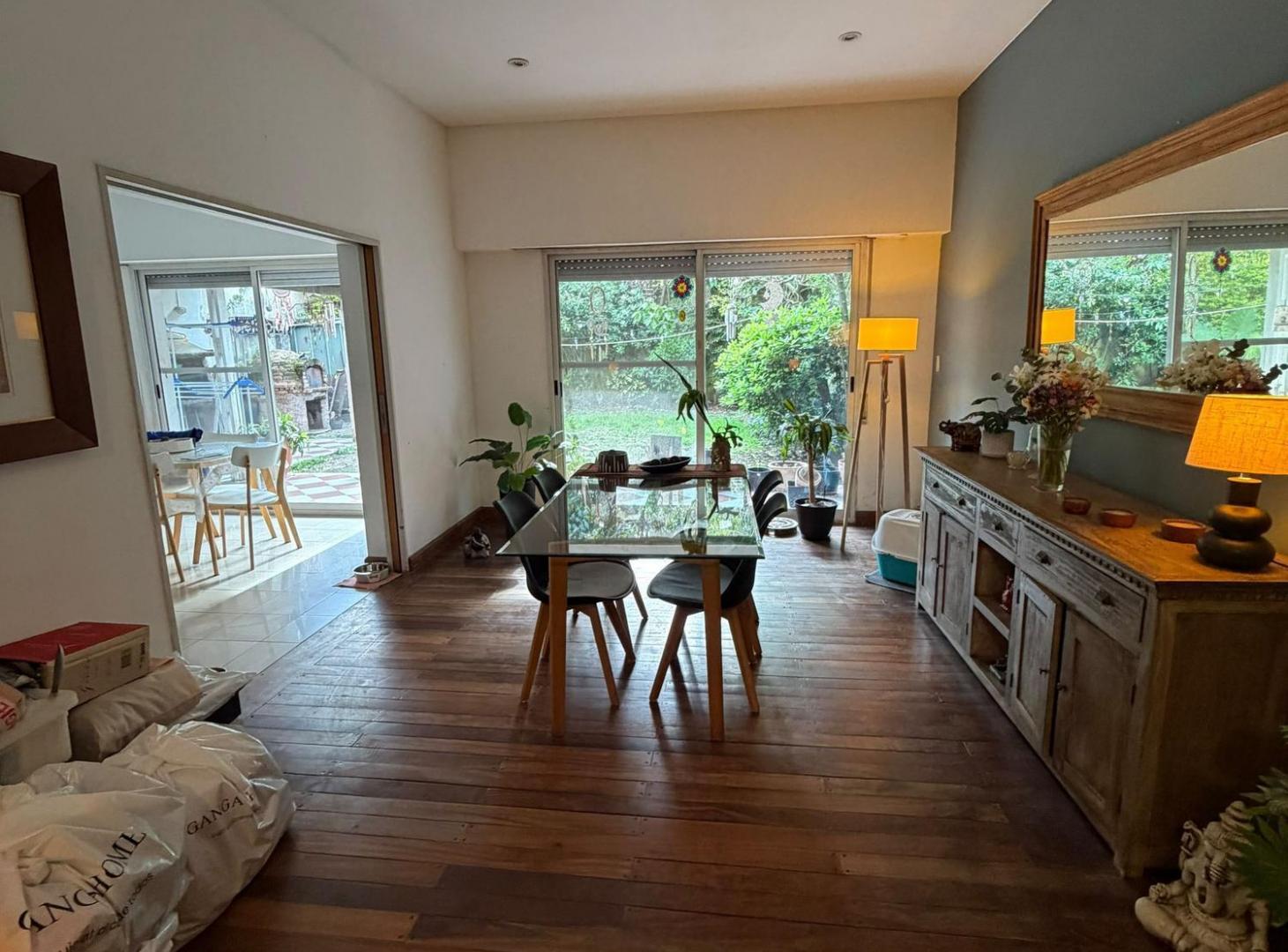 Foto de ALQUILER CASA 6 AMB BARRIO RIVER CON PARQUE, imagen 2