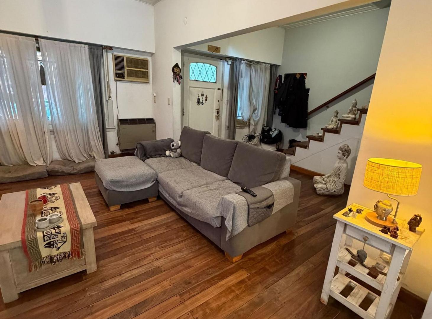 Foto de ALQUILER CASA 6 AMB BARRIO RIVER CON PARQUE, imagen 3