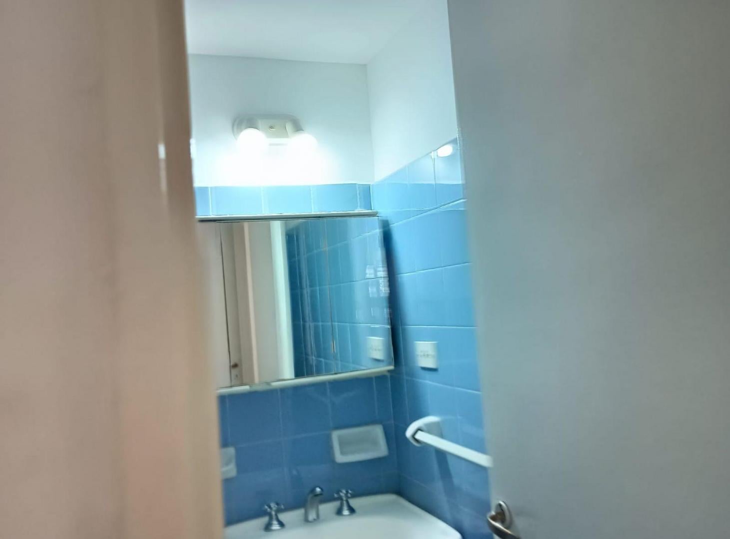 Foto de Alquiler tres ambientes muy luminoso exc ubicación, imagen 5
