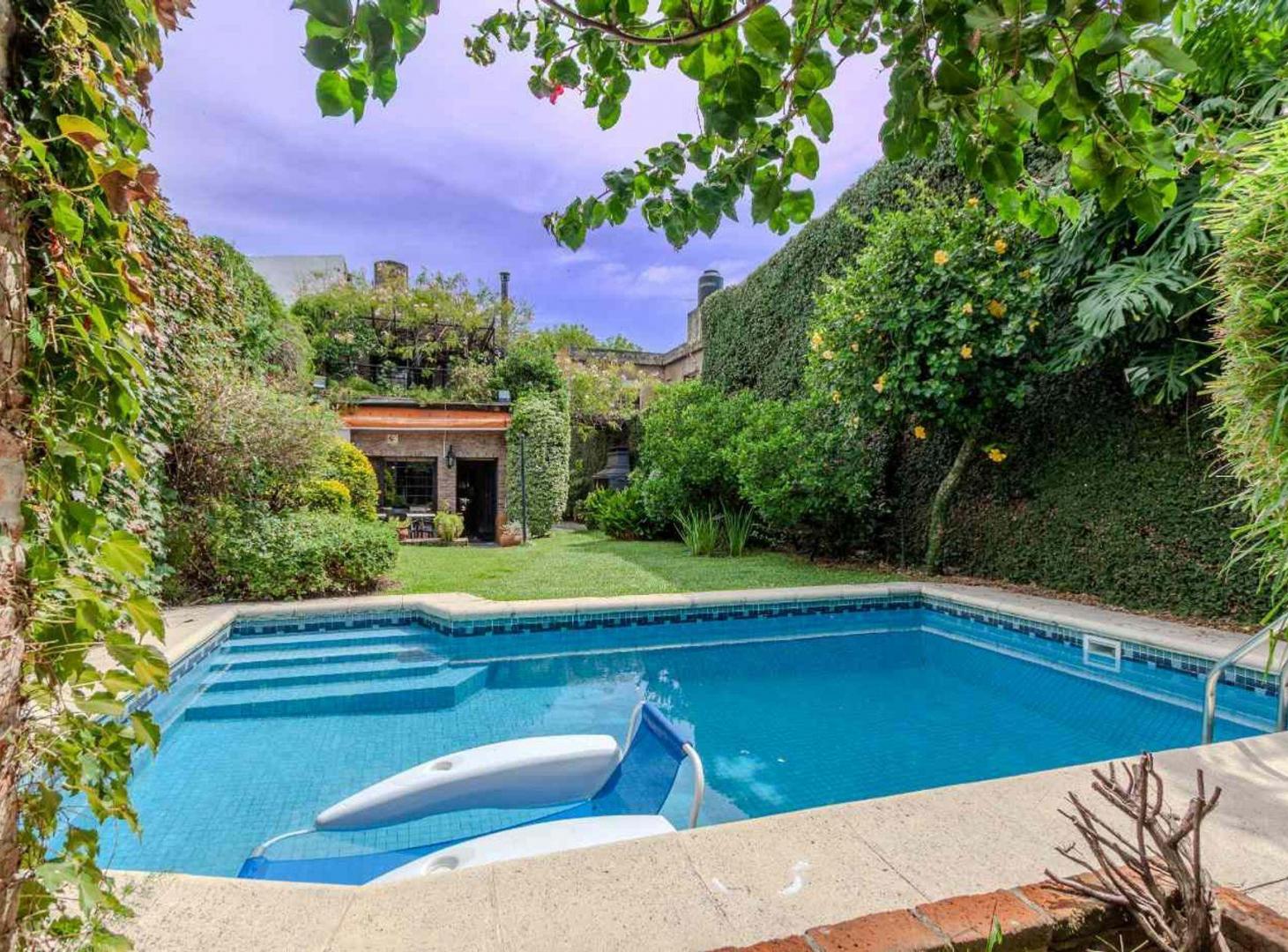 Foto de Espectacular Casa Jardin pileta Saavedra lote 360, imagen 2