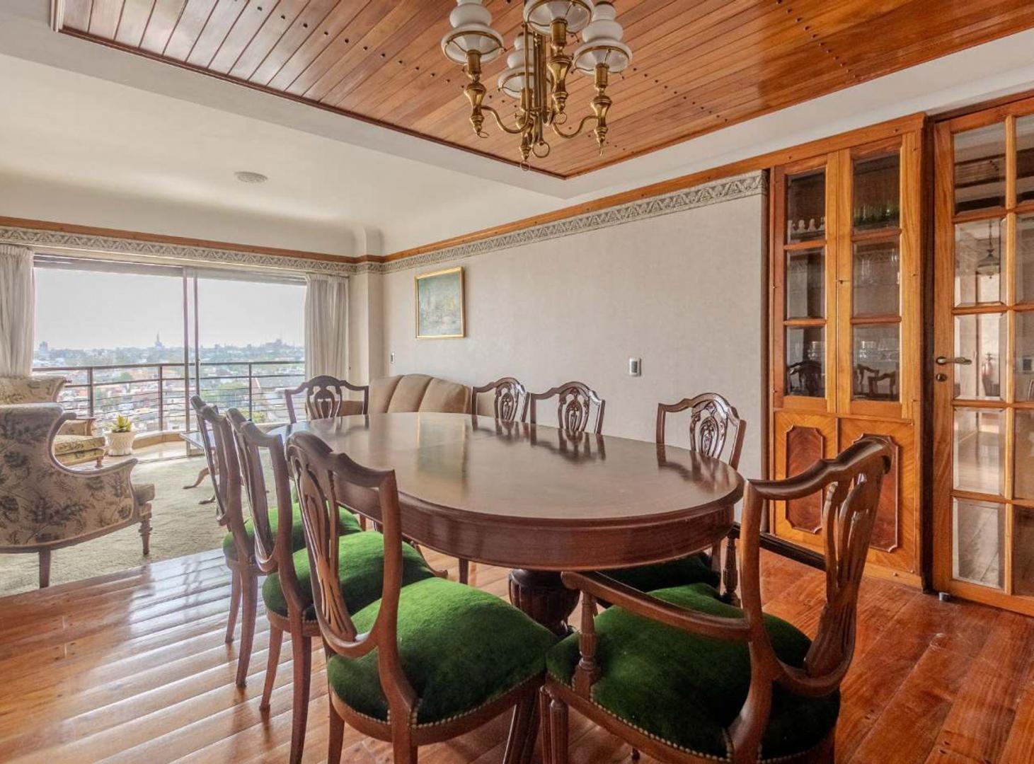 Foto de VENTA SEMIPISO 4 Amb c/ Dep, Cochera en Crucesita, imagen 2