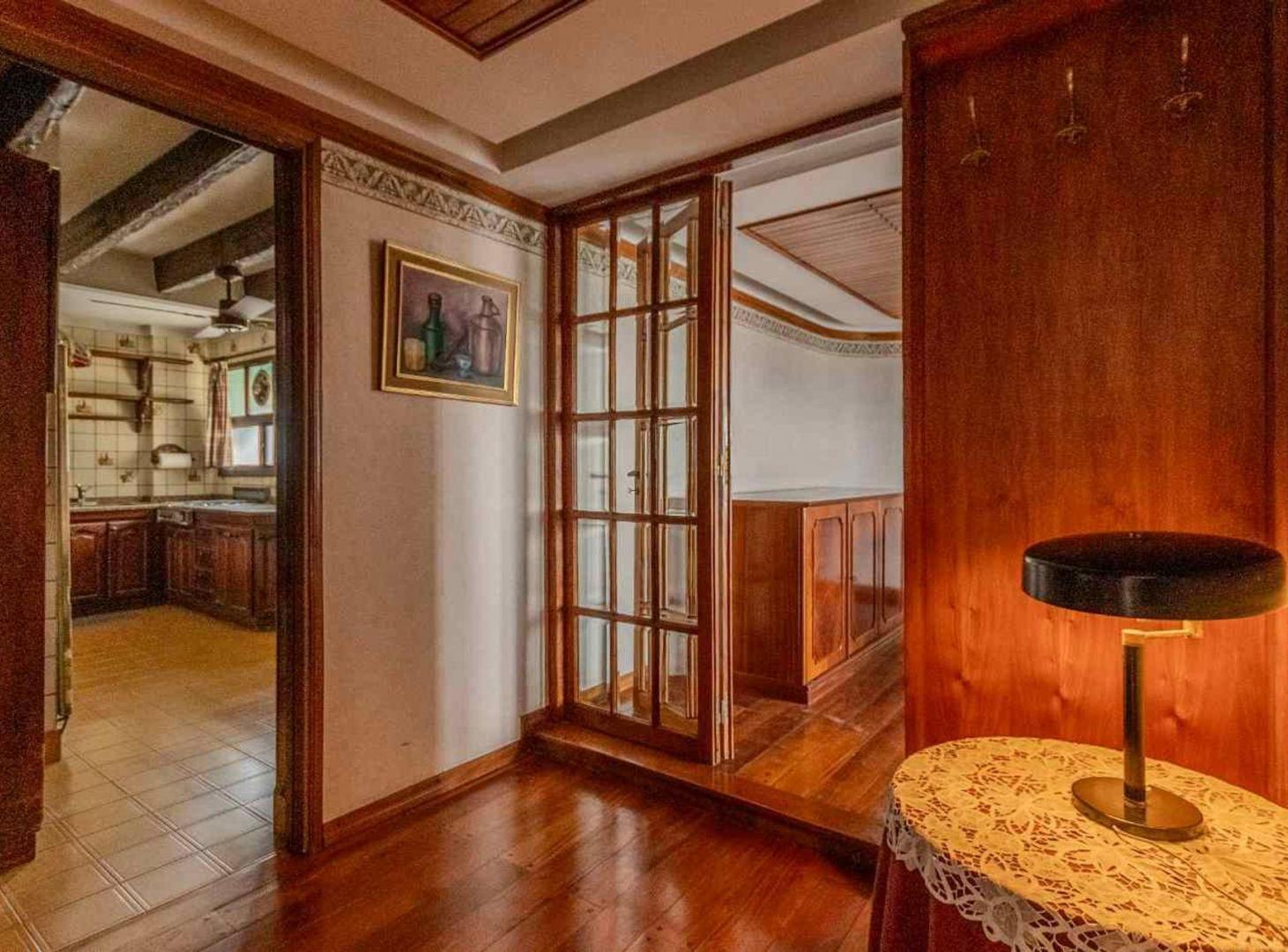 Foto de VENTA SEMIPISO 4 Amb c/ Dep, Cochera en Crucesita, imagen 1
