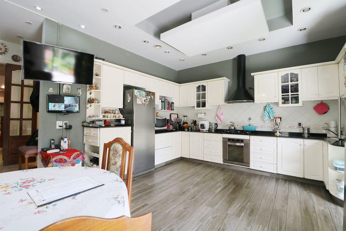 Foto de CASA EN AVELLANEDA 5 AMB CON QUINCHO Y PILETA, imagen 4