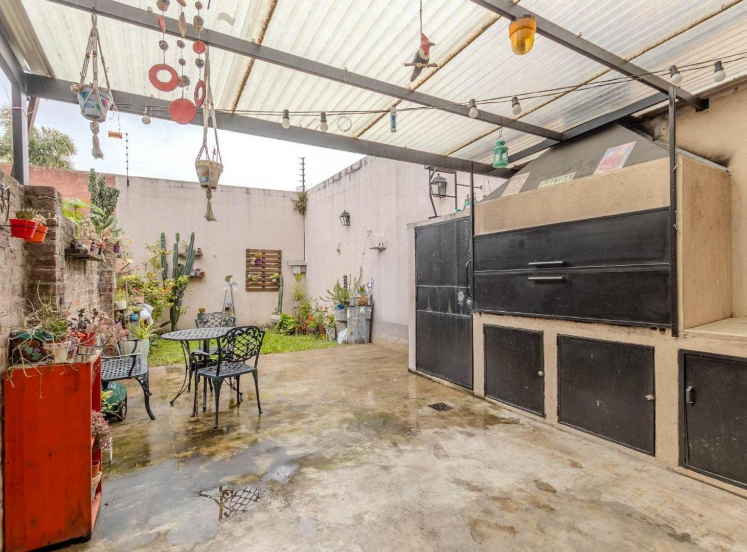 Foto de VENTA PH tipo duplex coch. y Jardin VILLA MAIPU, imagen 4