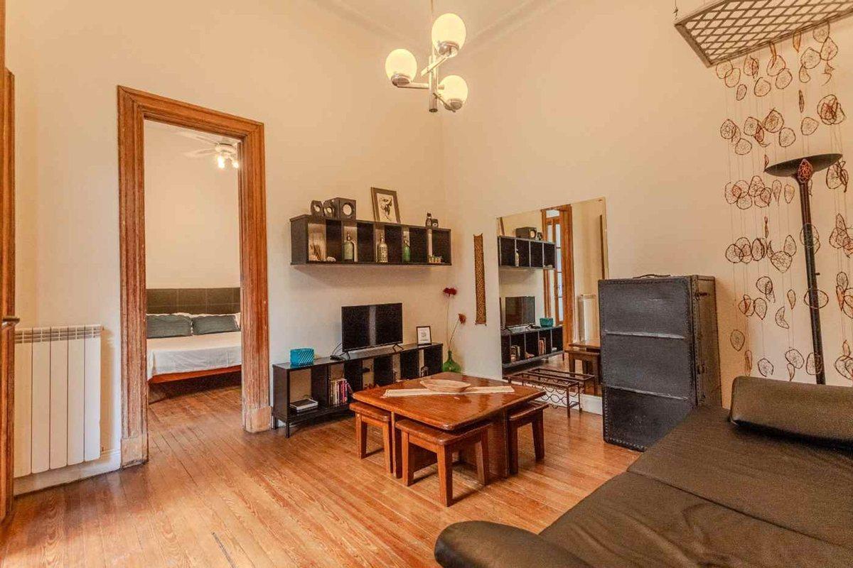 Foto de VENTA Excelente Depto. 2 Ambientes en "SAN TELMO", imagen 2