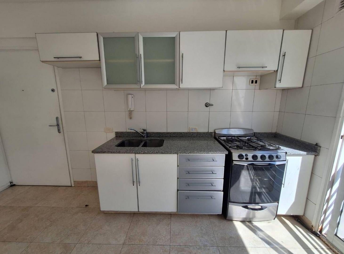 Foto de 2 AMB + BALCON + AMENITIES A MTS AV. LIBERTADOR, imagen 3