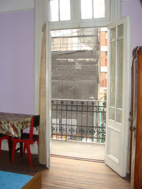 Gran Propiedad de 8 Ambientes. en Estado Original, Buena Opción Para Reciclar. 1