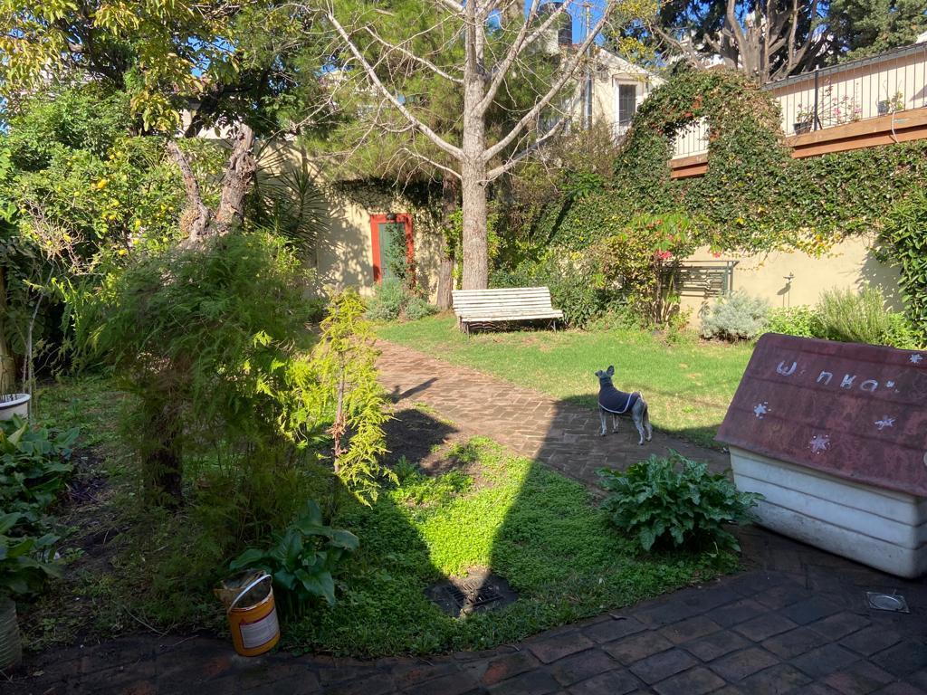 Divina Casa en Venta en Flores 4