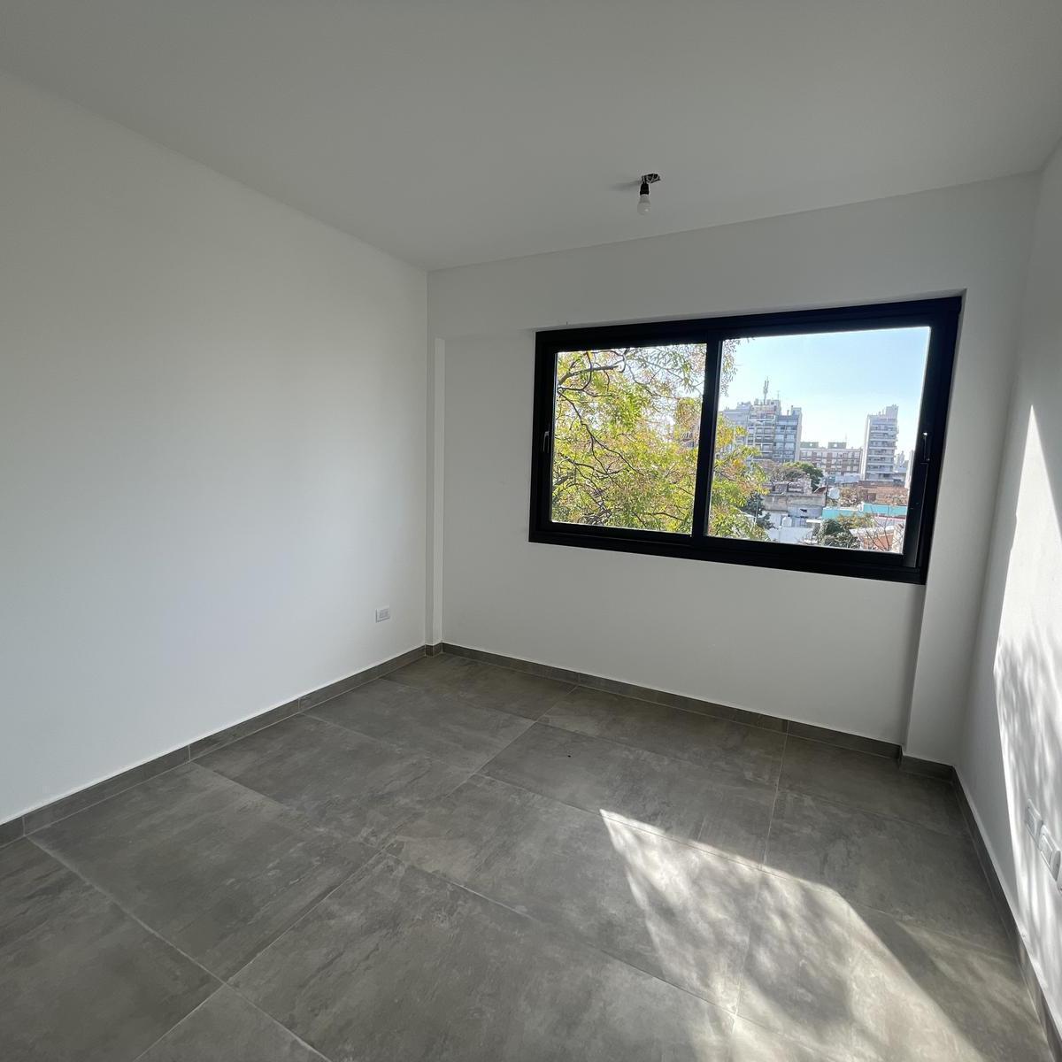Unicos Departamento 3 Amb. a Estrenar con Cochera, Baulera y Gran Terraza Propia 4