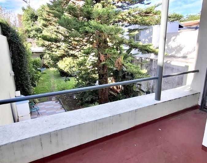 Imperdible Casa con gran jardin!!! lote gigante de 8,67 x 47,90 2
