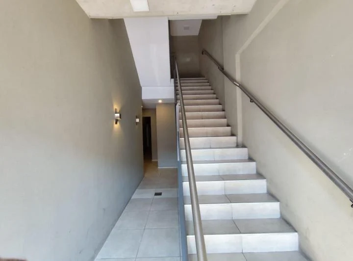 Monoambiente con patio , zona Villa Mitre , CABA, en  Alquiler 2