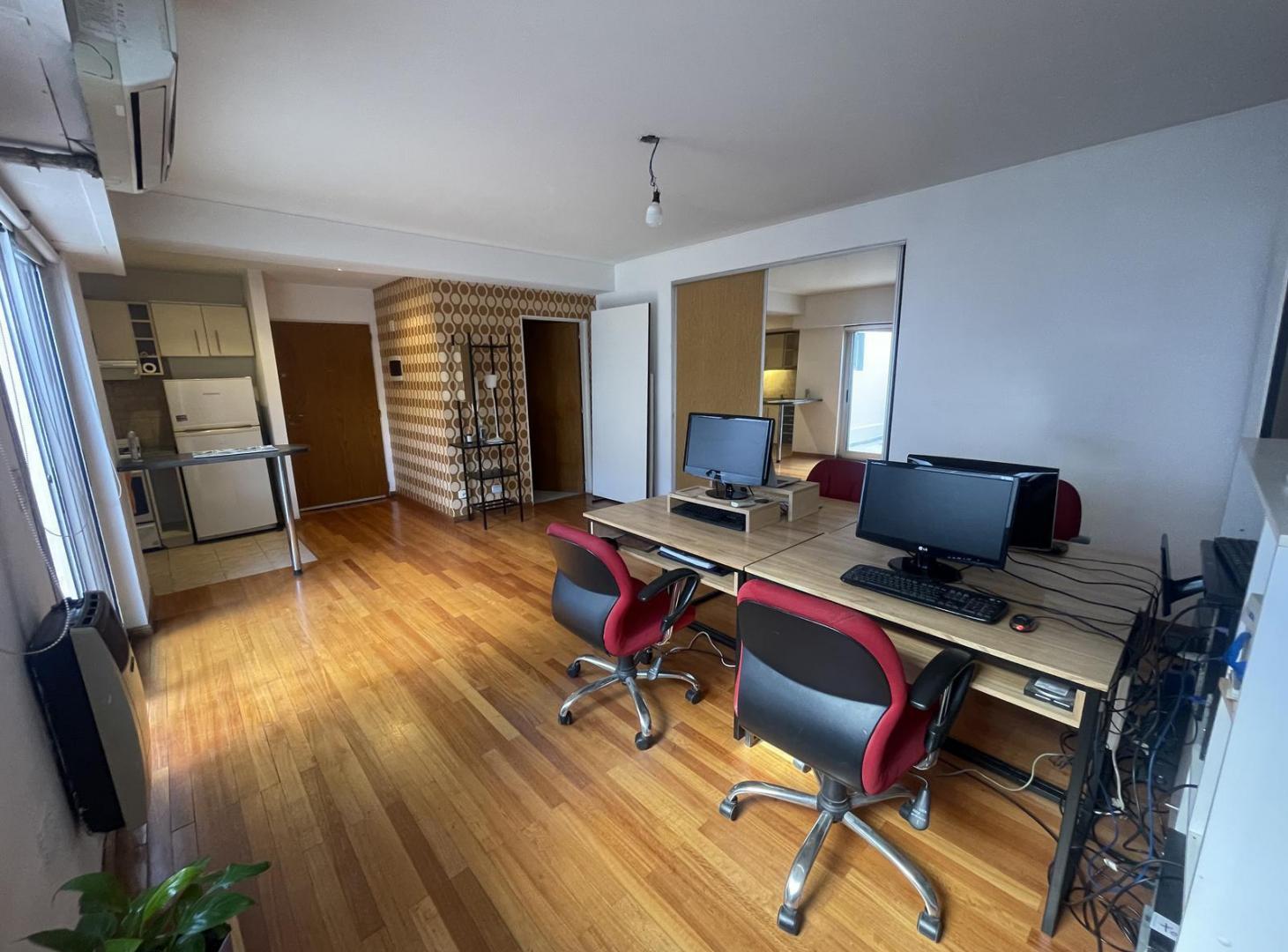 Foto de Hermoso Departamento C/ Patio Propio y Cochera!!!, imagen 2