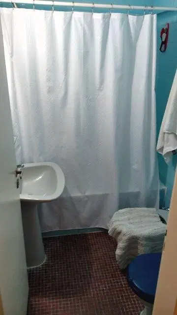 2 ambientes en inmejorable ubicación. Excelente estado. Apto profesional. 5