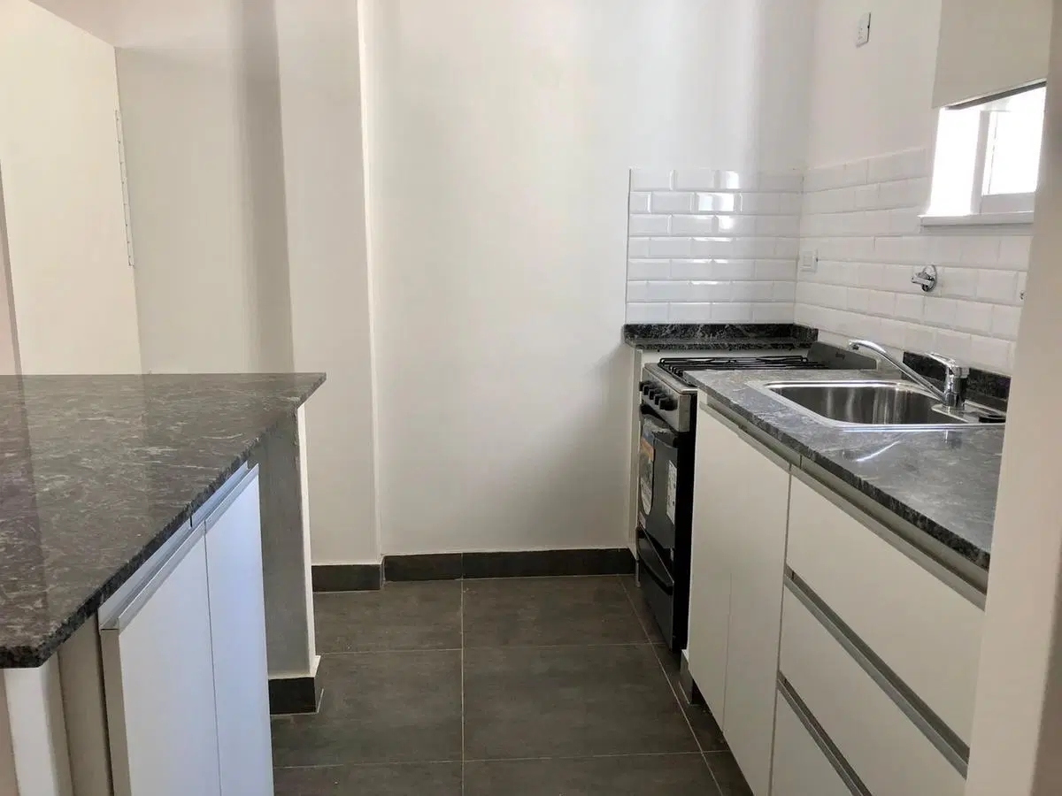 2 amb reciclado, como a estrenar. Uriburu y Sta Fe. 4