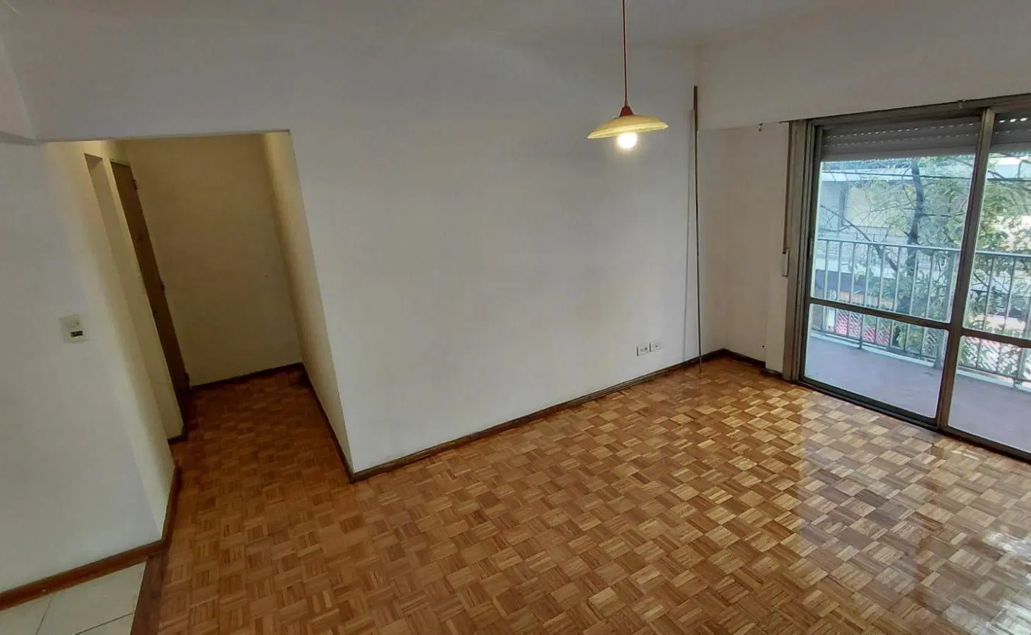 Departamento 2 ambientes al frente - Balcón al frente- Balvanera 2