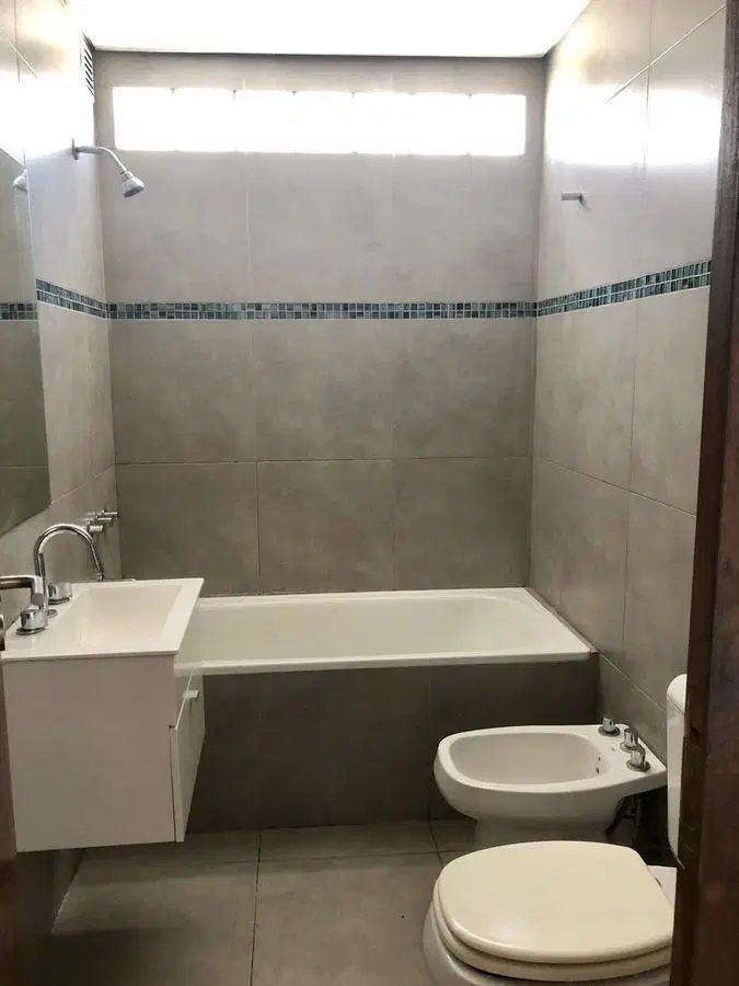 Hermoso monoambiente amplio al frente con balcón. Edificio con amenities. 2