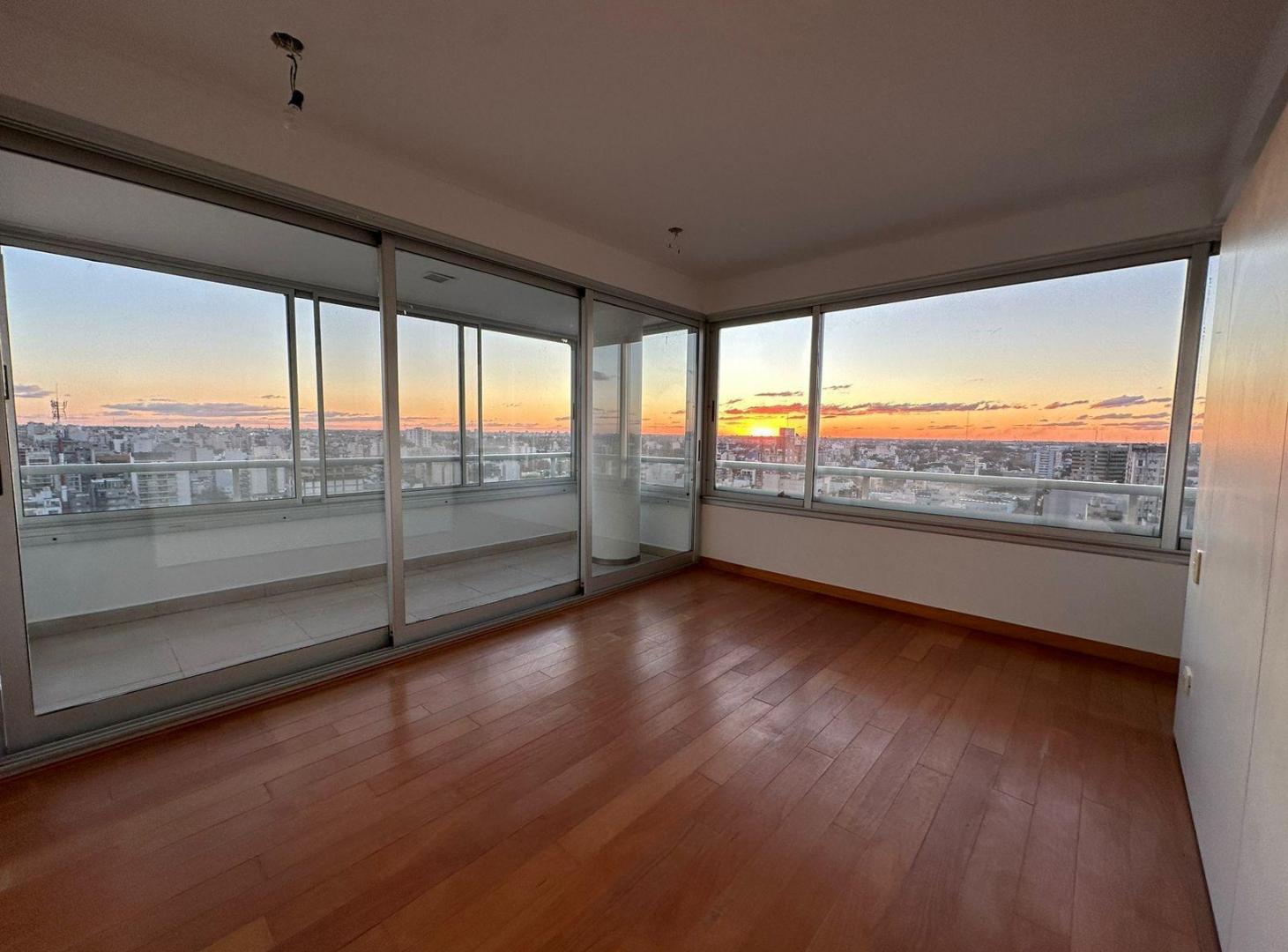 Foto de Único depto en torre con excelentes vistas y amenities: 4 amb c/dep y, imagen 2