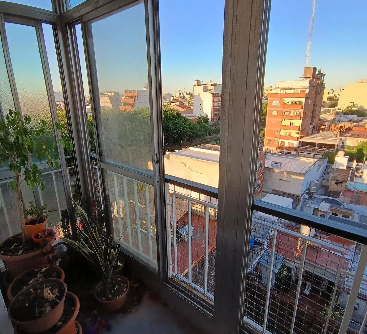Hermoso dos ambientes con balcón en Flores 4