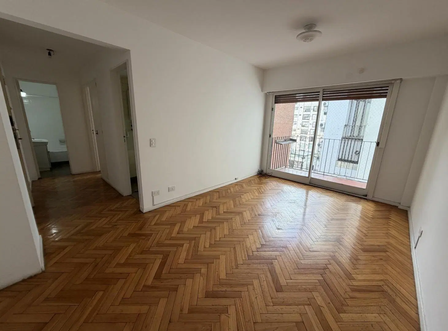 Luminoso depto de 2 ambientes con balcón!!! 1