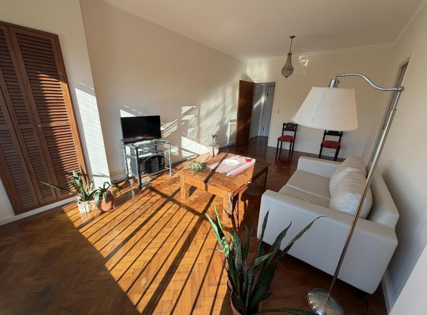 Foto de Hermoso y soleado Departamento en Belgrano!! Con Cochera opcional!, imagen 3