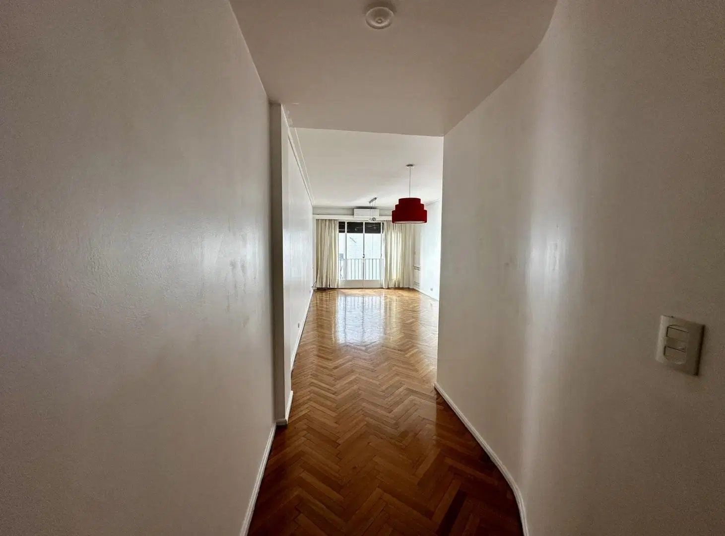 Hermoso depto de 3 amb c/dep. Cocina comedor. Cochera opcional 8