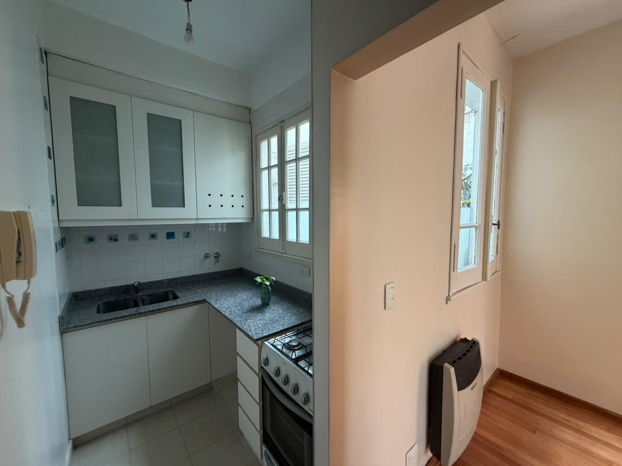 Foto de Departamento muy luminoso con Patio y parrilla en Belgrano, imagen 4