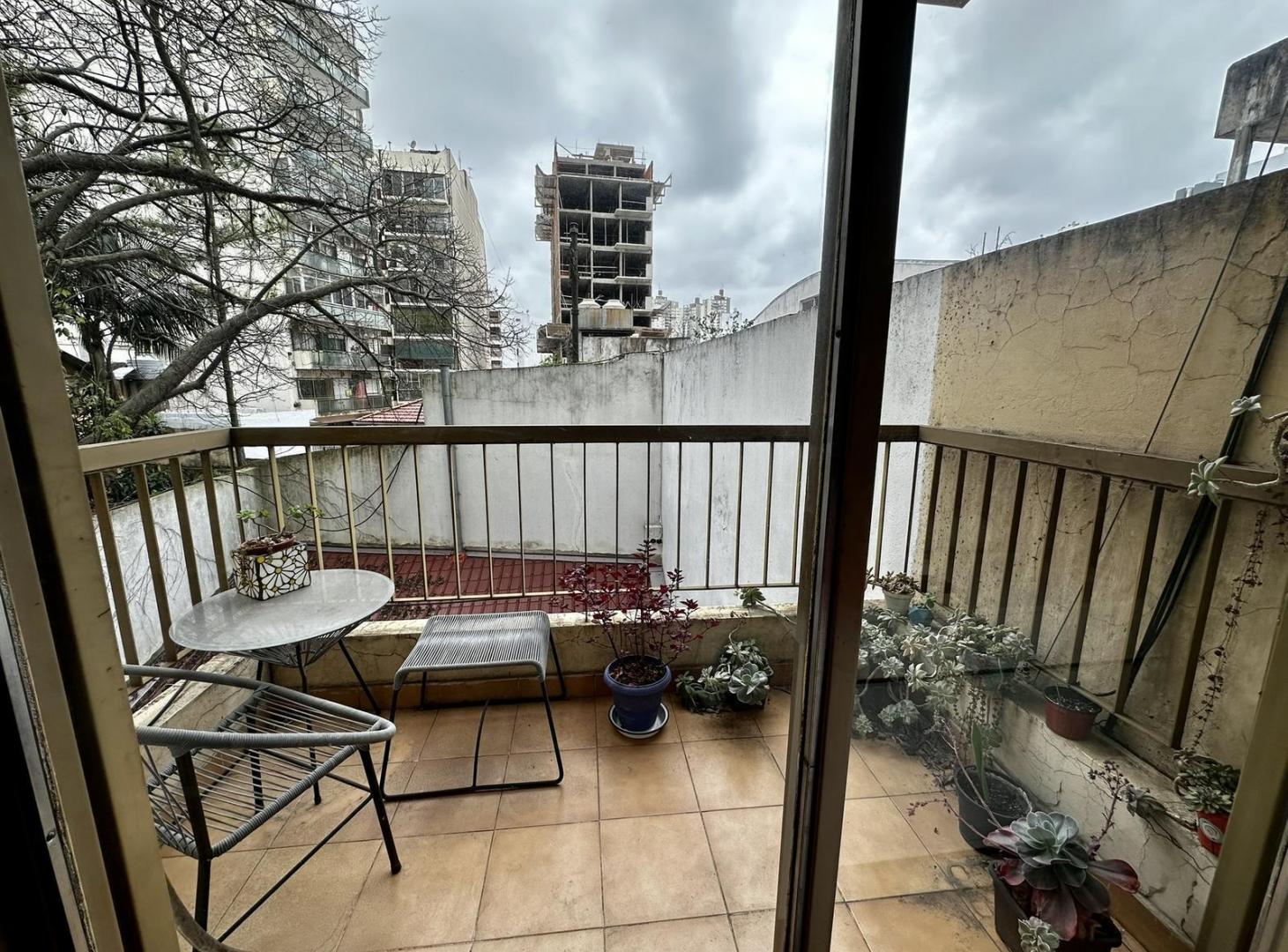 Foto de Hermoso depto al cfrte vista abierta, balcón. Cocina y baño completos., imagen 3