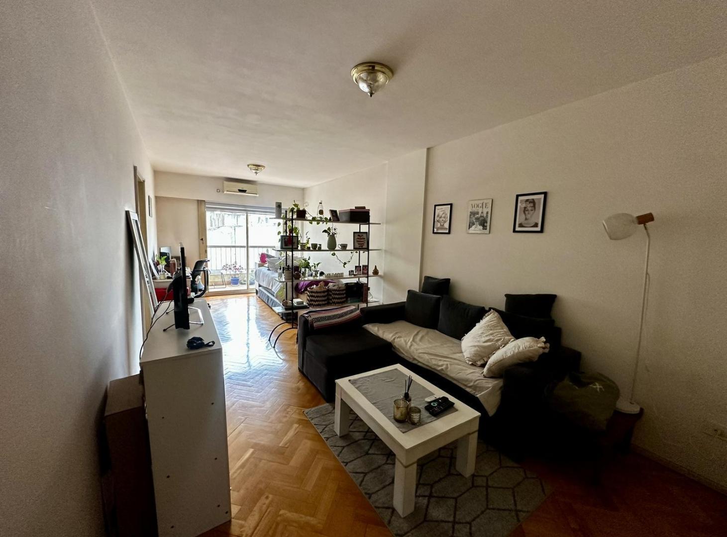 Foto de Hermoso depto al cfrte vista abierta, balcón. Cocina y baño completos., imagen 1