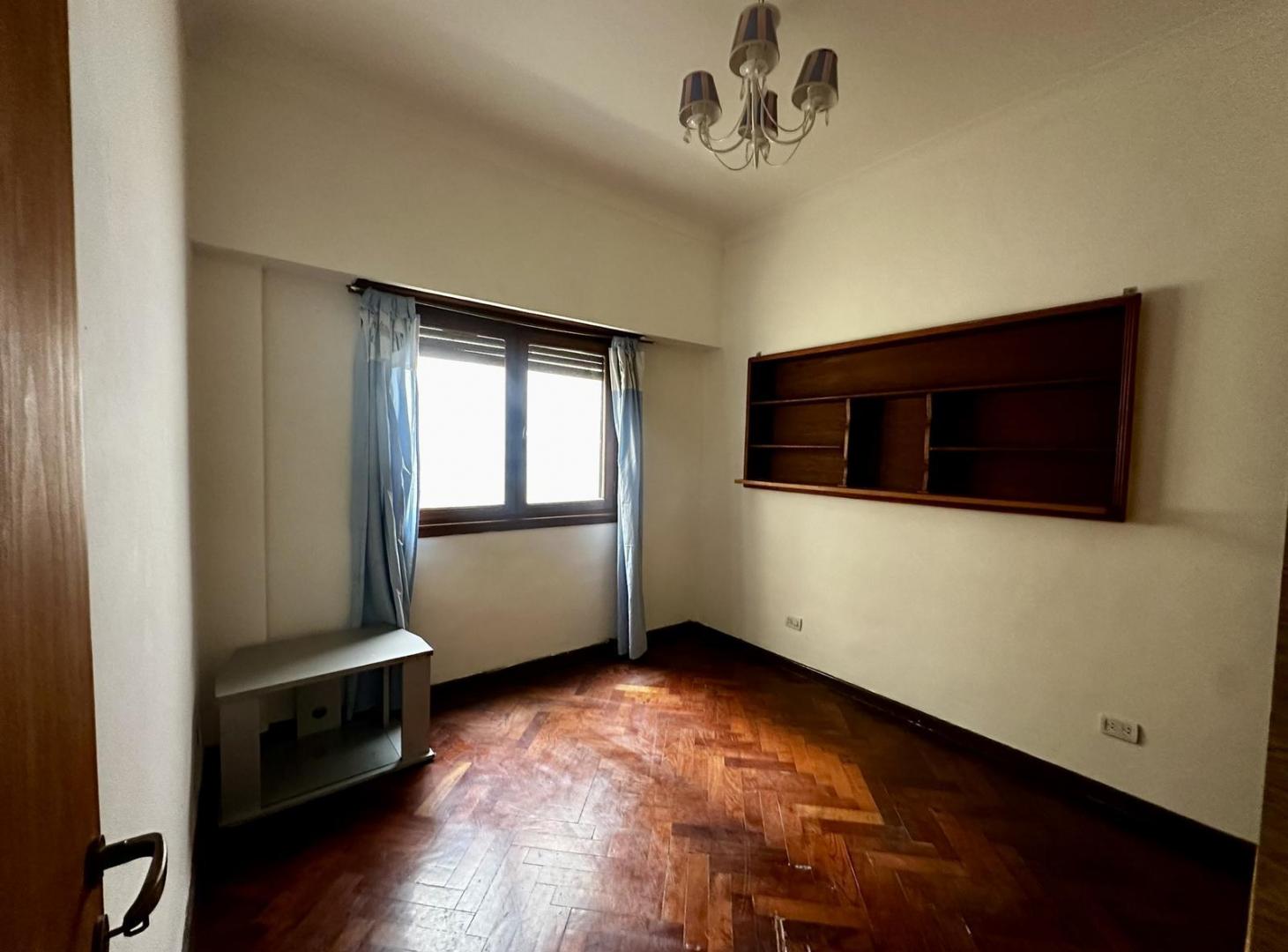 Foto de 3 amb al frente con balcón. Amplia cocina. Baño completo y de servicio, imagen 4