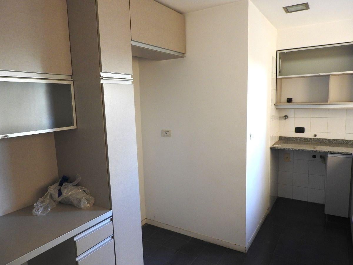 Foto de Impecable semipiso 3 ambientes con toilette y balcón corrido a pulmón, imagen 2