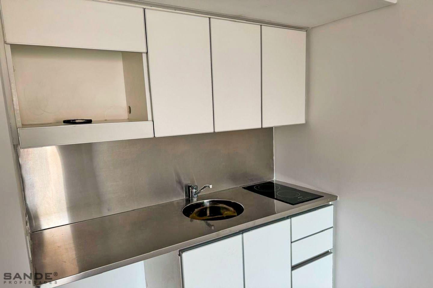 Foto de RECOLETA. 1 AMB. COCHERA. BALCÓN. AMENITIES. PREMIUM. PISO ALTO, imagen 5