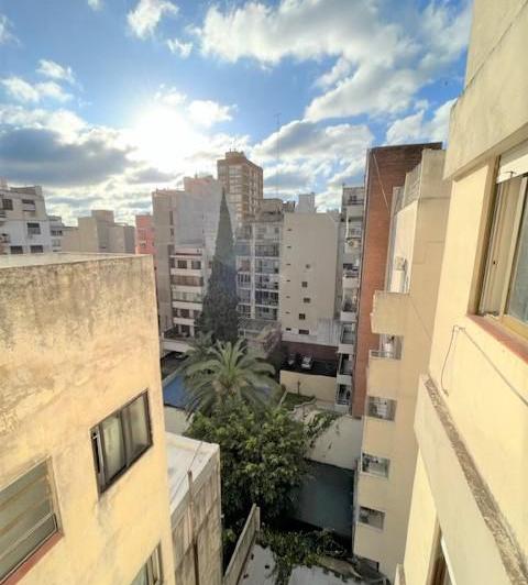 Excepc y Ampl 3 Amb c/Patio Terraza super lumin 2 cuadras Cabildo totalm pintado. Impecable! 4