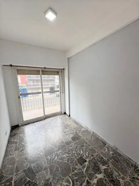 AMPL SEMIPISO FRENTE A RECICLAR C/BCON CORR HERM PATIO EXCEL UBIC APTO CRÉDITO 4